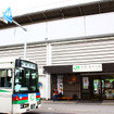 万座・鹿沢口駅に到着した軽井沢駅行き西武高原バス、2012年夏ごろ