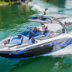 スポーツボートの最上位モデル「242X E-SERIES」
