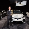 2016ワールドグリーンカー賞を受賞したトヨタMIRAI（ニューヨークモーターショー16）