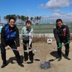 左から、ヤナセ東北 山崎弘行社長、奥山恵美子仙台市長、ヤナセ 井出健義社長