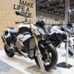 BMWブースの展示（東京モーターサイクルショー16）