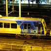 深夜のサザンクロス駅（Southern Cross）を行くメルボルンの近郊電車