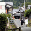 伊勢神宮、内宮と外宮を結ぶ旧街道・古市参宮街道を歩く。猿田彦神社や麻吉旅館を訪ねた（AIR & BUS成田発伊勢行きツアー）