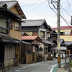 伊勢神宮、内宮と外宮を結ぶ旧街道・古市参宮街道を歩く。遊郭の名残、麻吉旅館も訪ねた（AIR & BUS成田発伊勢行きツアー）
