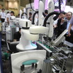 川崎重工業が開発した双腕スカラロボット「デュアロ」