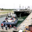 パナマ運河新レーンを通航する「LYCASTE PEACE」