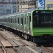 山手線で運転されているE235系の量産先行車。来春から量産車の投入が始まる。