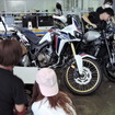 各部の「デザインの意味」を実車で確認