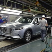 マツダは、広島市の本社工場で、CX-9 を国内で初公開した