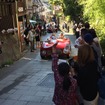 カメラを一時もそらさない少女。こういうちょっとした体験がかけがえのないものになるに違いない。