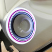 写真は、フィニッシュの素材として、「スエード」が使われた例。製作：カスタマイズファクトリーナックス（埼玉県）。