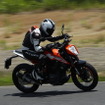 元ロードレース世界選手権GP250チャンピオンの原田哲也さん。