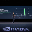 新開発の推論ソフトウェア「TensorRT 3 AI」を発表するエヌビディアのジェンスン・フアン CEO