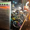 条例施行後も、景観条例があるため自転車置き場には加入義務の案内は掲示できないのだという（2日・名古屋市中区）