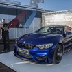 BMW Mアワードとして、ホンダからMotoGPのに参戦中のマルク・マルケス選手がM4 CSを獲得