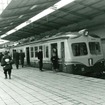 イベントでは相鉄の歴史をたどれる写真や資料が展示される。写真は横浜駅に停車中の5000系電車。