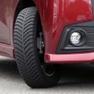 「Goodyear Vector 4 Seasons Hybrid」のタイヤパターンは“V字”が特徴