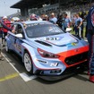 ヒュンダイi30。「TCR」というリーズナブルなツーリングカーレース用車両のカテゴリーに参戦。