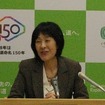 5月18日の記者会見で質問に答える高橋はるみ北海道知事。