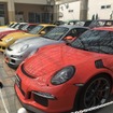 最近の911と思って見ると、ルーフやゲンバラといったコンプリートモデルも。看過できない。