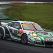GT300クラス決勝7位の#7 ポルシェ。