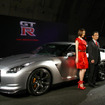 【写真蔵】米倉涼子、日産 GT-R でトンネルに現る！