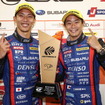 優勝した山内（左）と井口（右）。