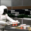 ホンダ『ASIMO』3体による給仕チーム結成
