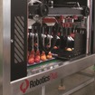 ロボティクス・プラス リンゴの自動パッキング機