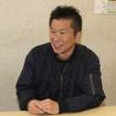 “カーファイ”小金井代表。