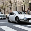 トヨタ2000GT、後ろはボルボ122