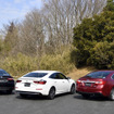 左から、トヨタ カムリ、ホンダ インサイト、スバル レガシィB4