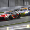 レース途中、GT-R同士のバトル（#11と#56）。