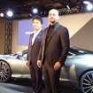 マクラーレン・オートモーティブ・アジア日本支社正本嘉宏代表（向かって左）とチーフデザイナーのゴラン・オズボルト氏（日本発表会）