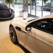 アストンマーティン初の電動車に特化したイベント「電動車の未来」に出展されたラゴンダ・ビジョン・コンセプトとラピードE
