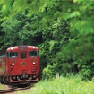 肥薩線の観光列車『いさぶろう・しんぺい』。大雨により7月2日もすべての列車が運休した。