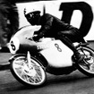 1963年マン島TTレース50ccクラスで初優勝した伊藤光夫氏