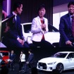新型スカイラインの発表会には、フェンシングの銀メダリストの太田雄貴氏がアンバサダーとして出席した