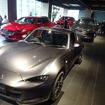 関東マツダ板橋本店のショールーム
