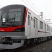 『THライナー』へ投入される東武70090形。外観は70000形を踏襲。車体側面にはスピード感と先進性を表わすスラッシュラインが施されている。