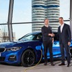 BMWグループの50万台目の電動車両となった新型3シリーズセダンのPHV「330e」