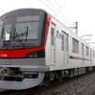 『THライナー』へ投入される東武70090形。外観は70000形を踏襲。車体側面にはスピード感と先進性を表わすスラッシュラインが施されている。