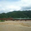 7月4日の肥薩おれんじ鉄道球磨川橋梁。倒壊や流出は免れている。