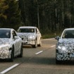 メルセデスベンツの新型EV 3車種のプロトタイプ（左からEQS、EQE SUV、EQE）