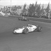 1965年F1メキシコGP、ホンダRA272の#11 R. ギンサー（予選3位、決勝1位）。