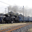 12月7日に南栗橋車両管区で行なわれた東武C11 325＋C11 207の重連運行。後位の207号機は2021年1月から長期検査に入る。