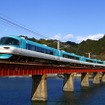 特急『くろしお』は、2月1日から新大阪～和歌山間で1日12本が減便される。