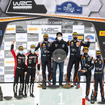 WRC第2戦の表彰式。中央の段の右が優勝の#8 タナク（同段左がコ・ドライバーのM.ヤルヴェオヤ）。