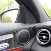 メルセデス-ベンツの室内。欧州車でも、パワーアンプ内蔵DSPの導入は有効手の1つだ。