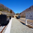 「日本一の無蓋車公園」が整備される旧太子駅。同駅が終点だったいわゆる「太子線」は、長野原線（現・吾妻線）長野原（現・長野原草津口）駅から分岐していた同線支線のことで、日本鋼管群馬鉄山の専用線として戦時中の1945年に開業。1952年10月に国鉄に編入され、1954年6月から旅客営業を開始したが、1966年に群馬鉄山が閉山したため1970年11月に休止、翌年5月に廃止された。その後、駅舎などが「旧太子駅」として復元され、2018年4月から公開されている。